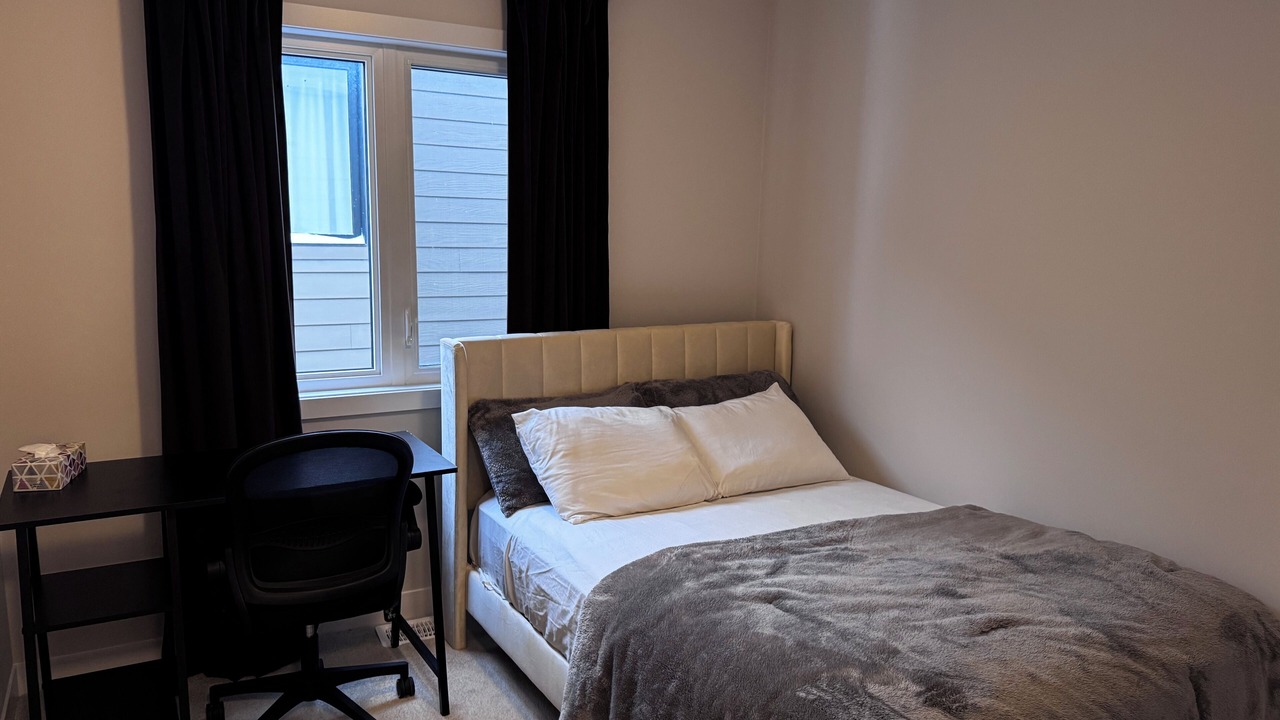 Photo of Bedroom in Ottawa Division