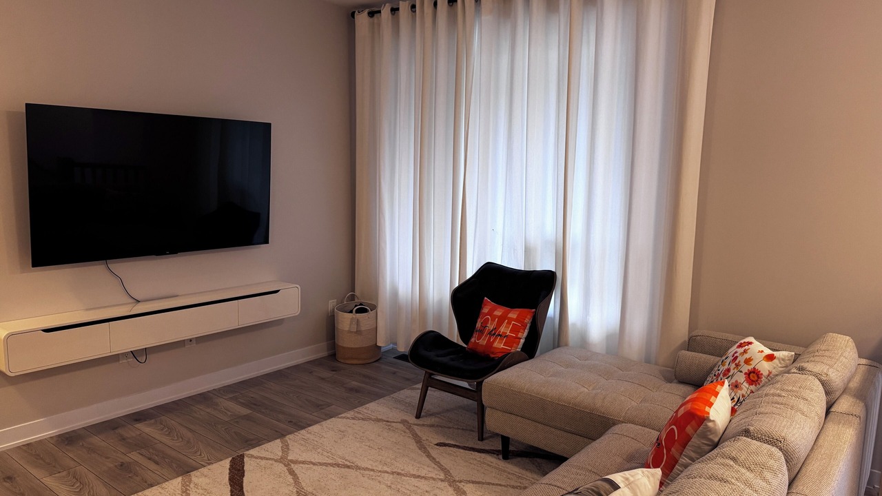 Photo of Livingroom in Ottawa Division