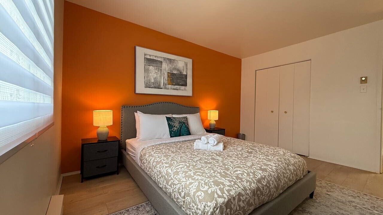 Photo of Bedroom in Pierrefonds-Roxboro