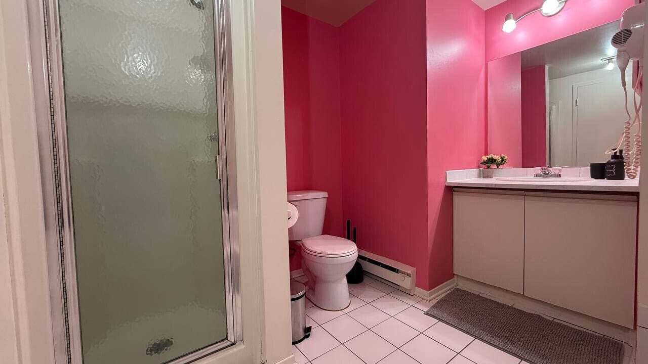 Photo of Bathroom in Pierrefonds-Roxboro