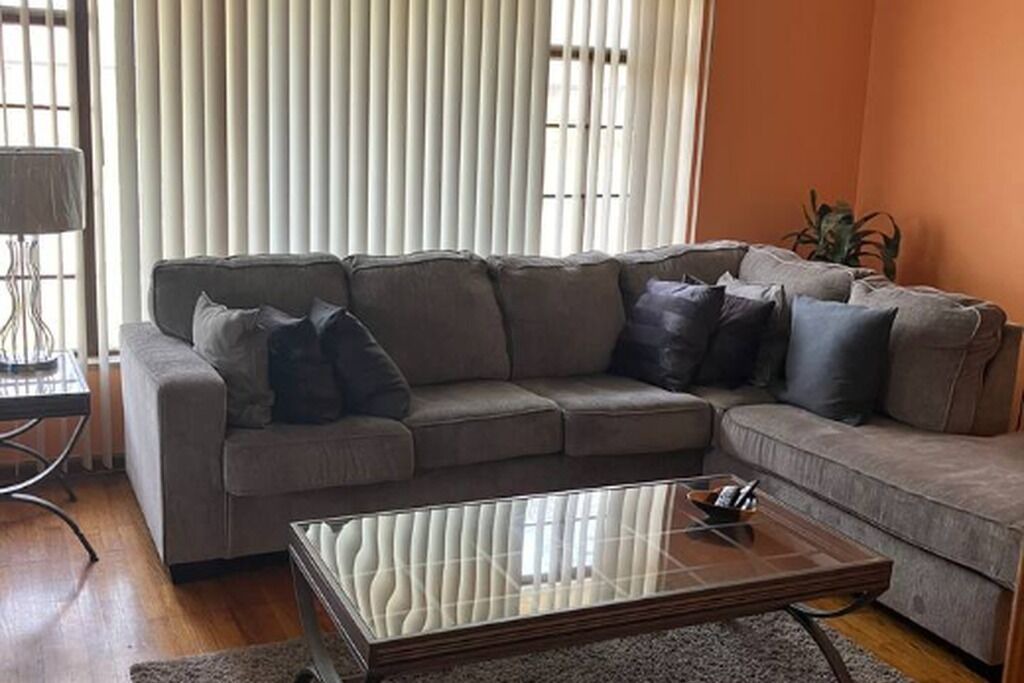 Photo of Livingroom in Oak Park