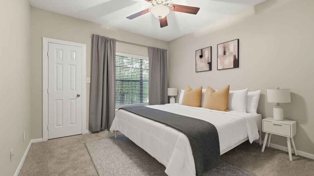 Photo of Bedroom in Far North Dallas