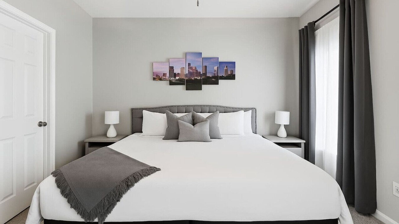 Photo of Bedroom in Far North Dallas