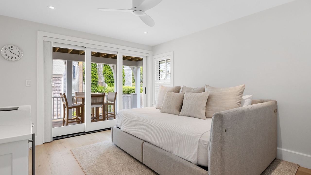 Photo of Livingroom in Chatham