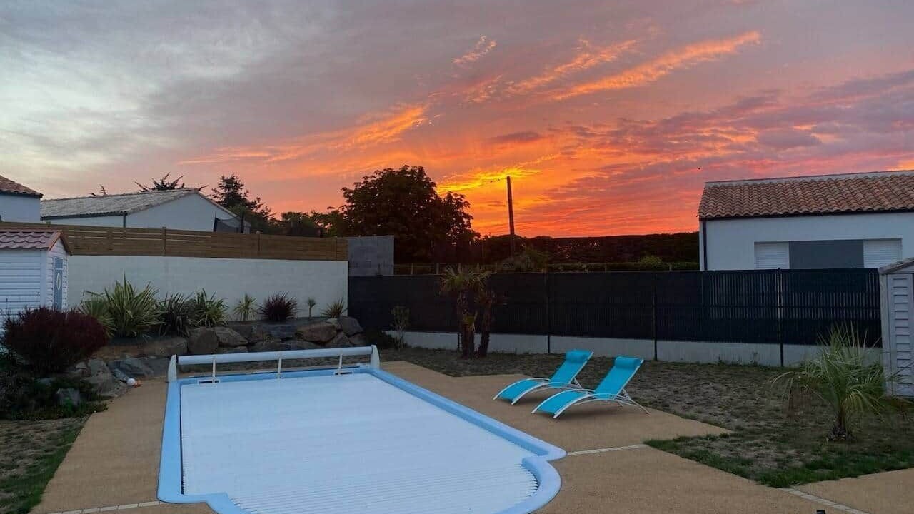 Photo of Outdoor in Angles