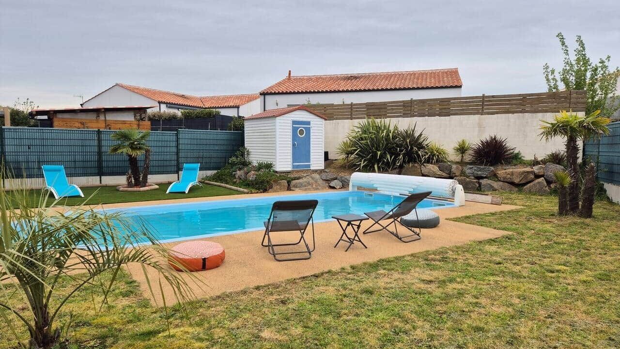 Photo of Outdoor in Angles