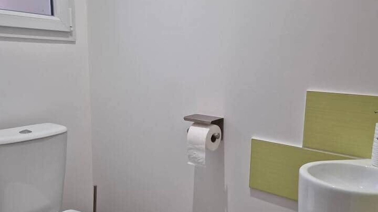 Photo of Bathroom in Angles