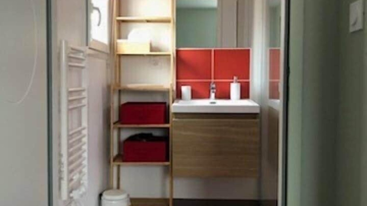 Photo of Bathroom in Angles