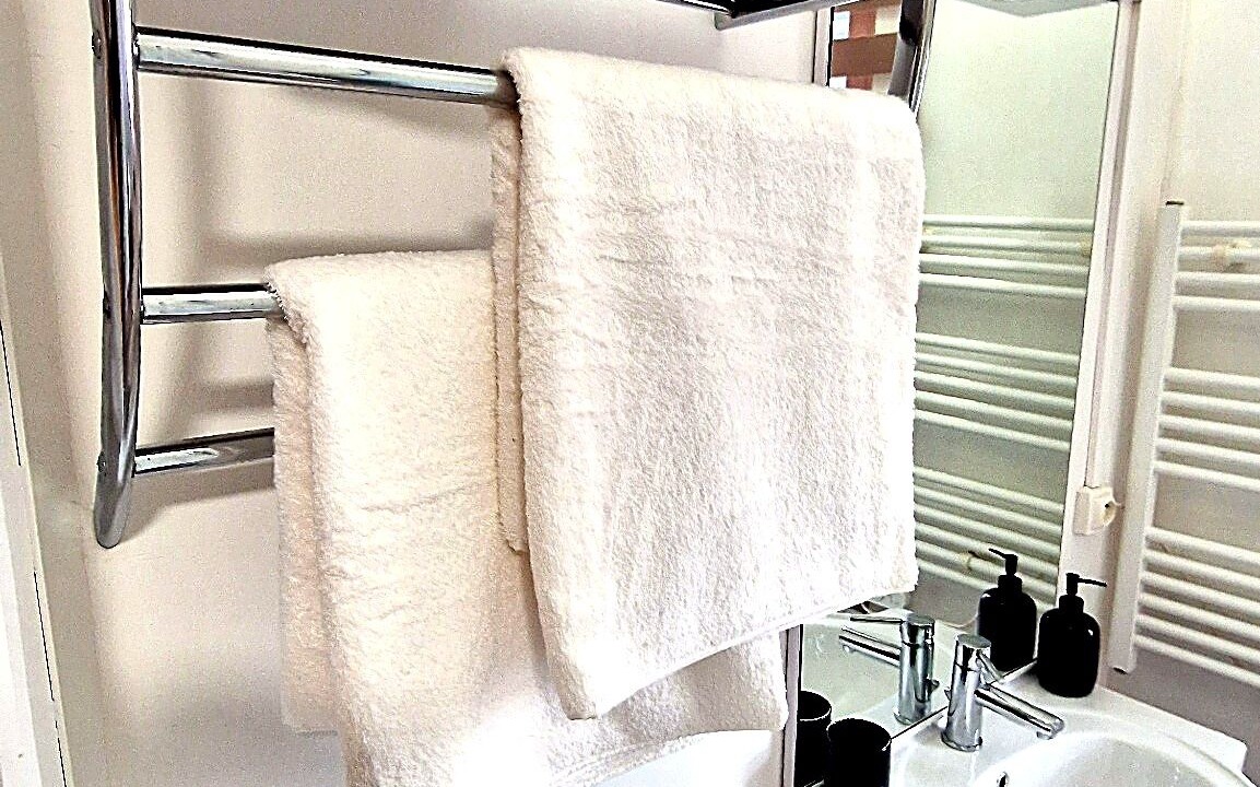 Photo of Bathroom in Minimes - Barriere de Paris