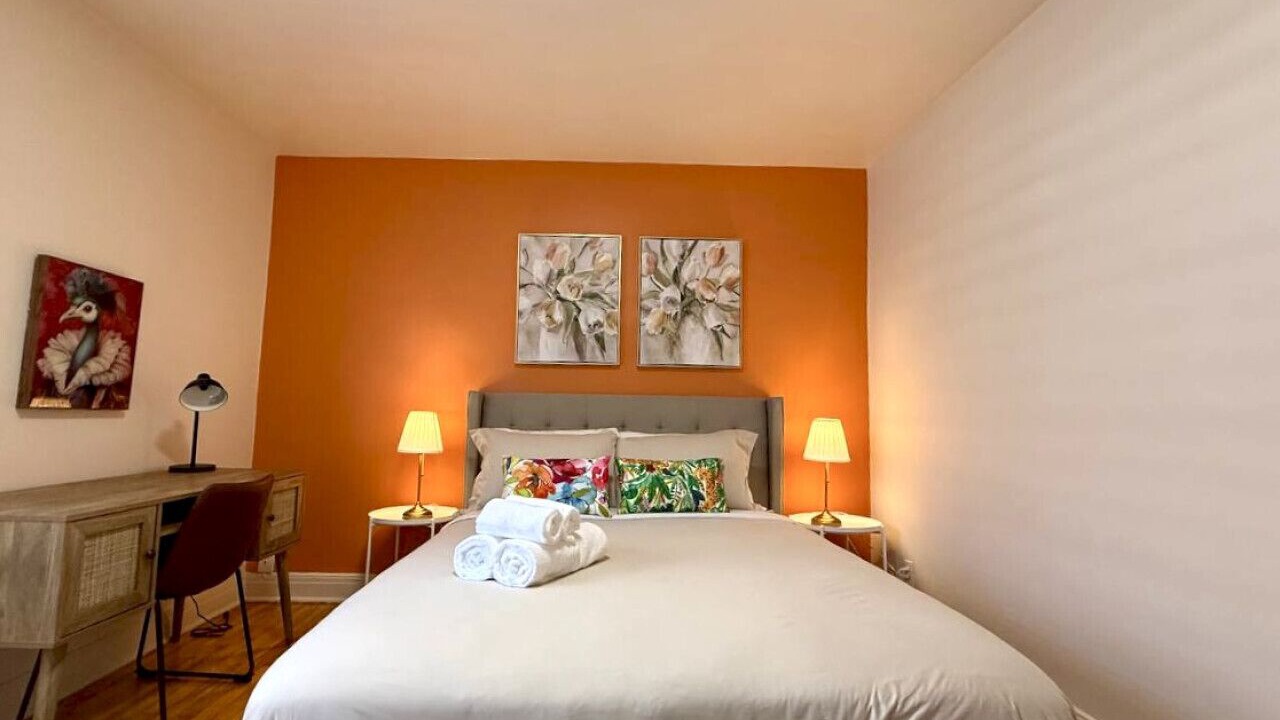 Photo of Bedroom in Cote-Des-Neiges—Notre-Dame-De-Grace