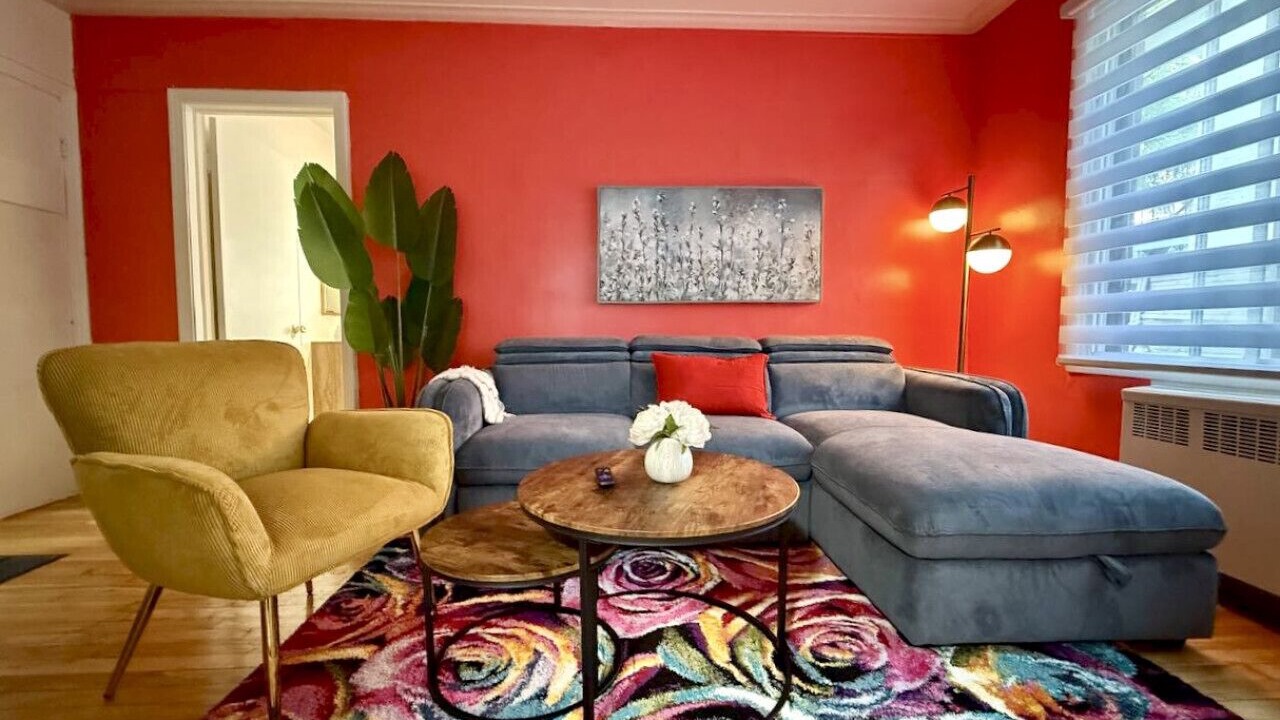 Photo of Livingroom in Cote-Des-Neiges—Notre-Dame-De-Grace