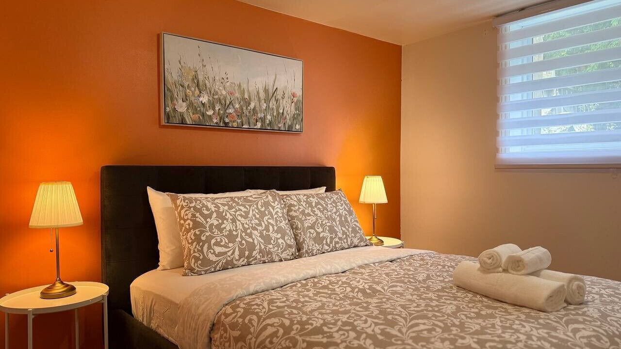 Photo of Bedroom in Pierrefonds-Roxboro