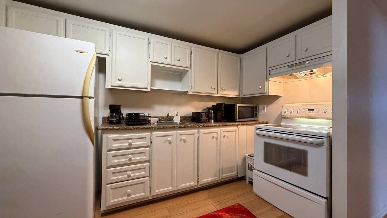 Photo of Kitchen in Pierrefonds-Roxboro