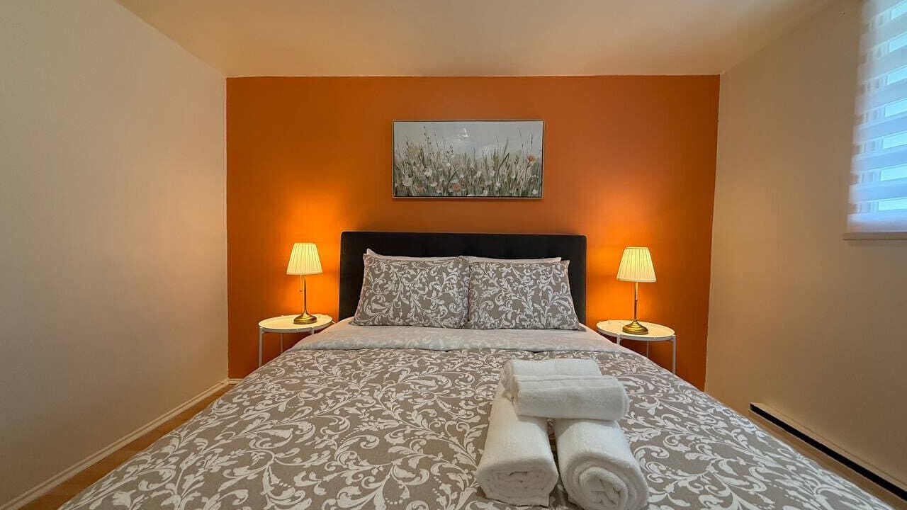Photo of Bedroom in Pierrefonds-Roxboro