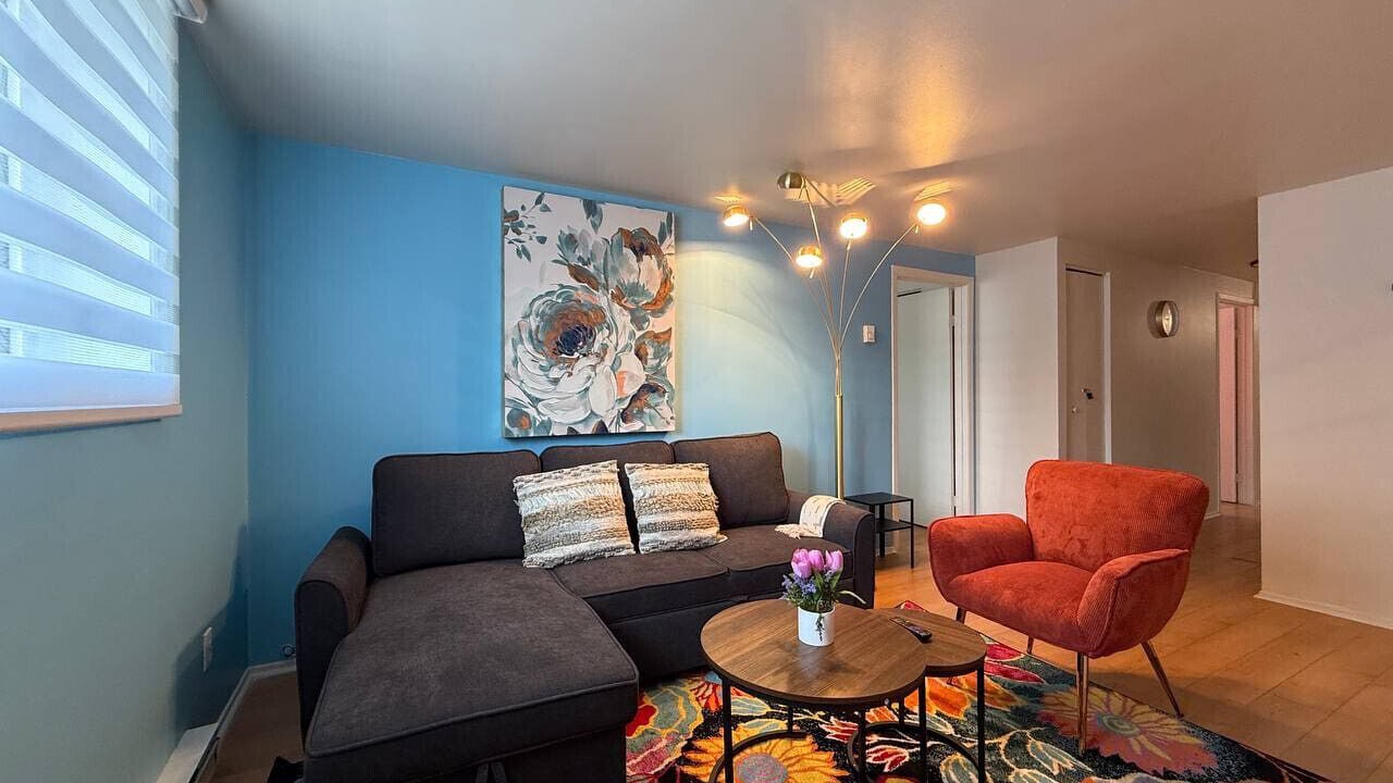 Photo of Livingroom in Pierrefonds-Roxboro