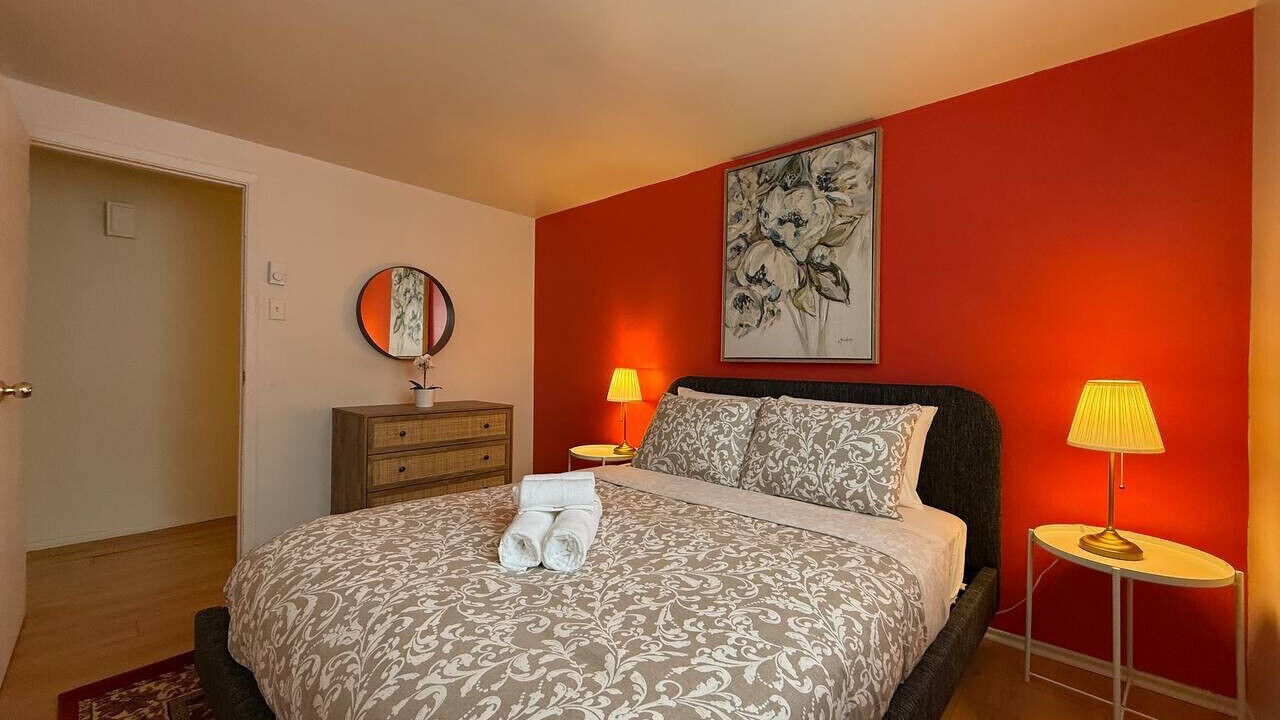 Photo of Bedroom in Pierrefonds-Roxboro