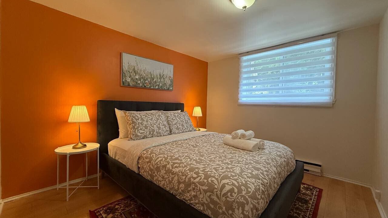 Photo of Bedroom in Pierrefonds-Roxboro