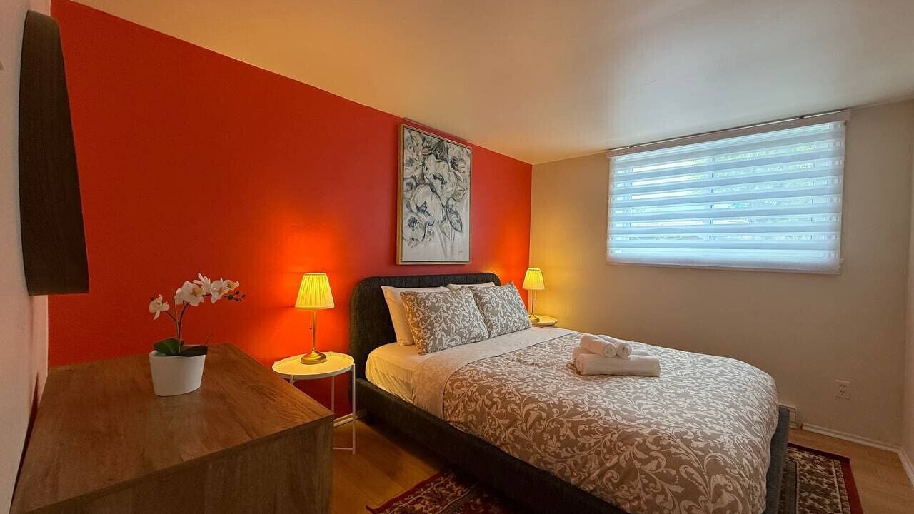 Photo of Bedroom in Pierrefonds-Roxboro