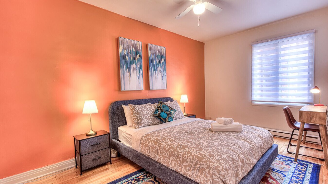 Photo of Bedroom in Cote-Des-Neiges—Notre-Dame-De-Grace