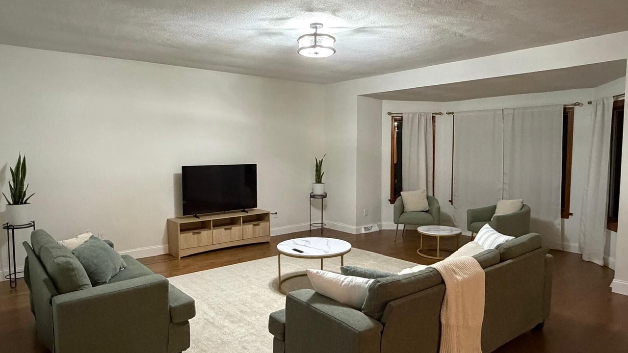 Photo of Livingroom in Reading