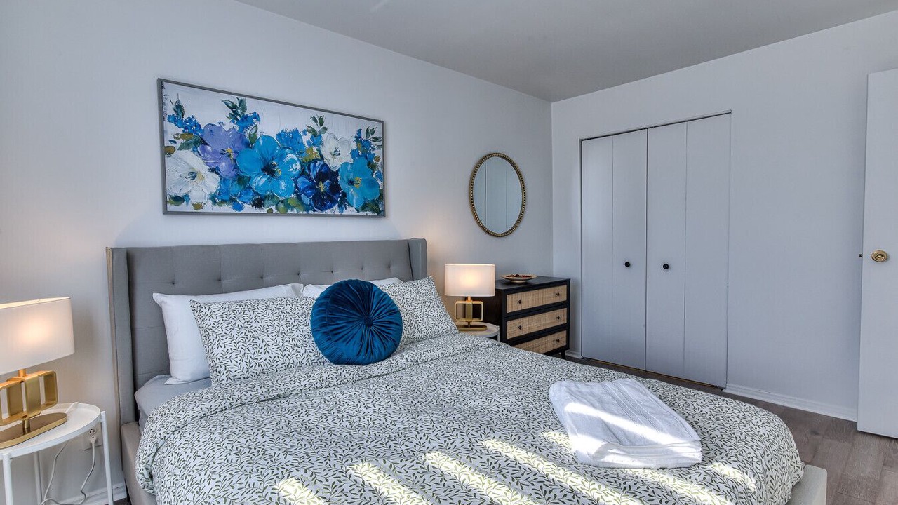 Photo of Bedroom in Pierrefonds-Roxboro