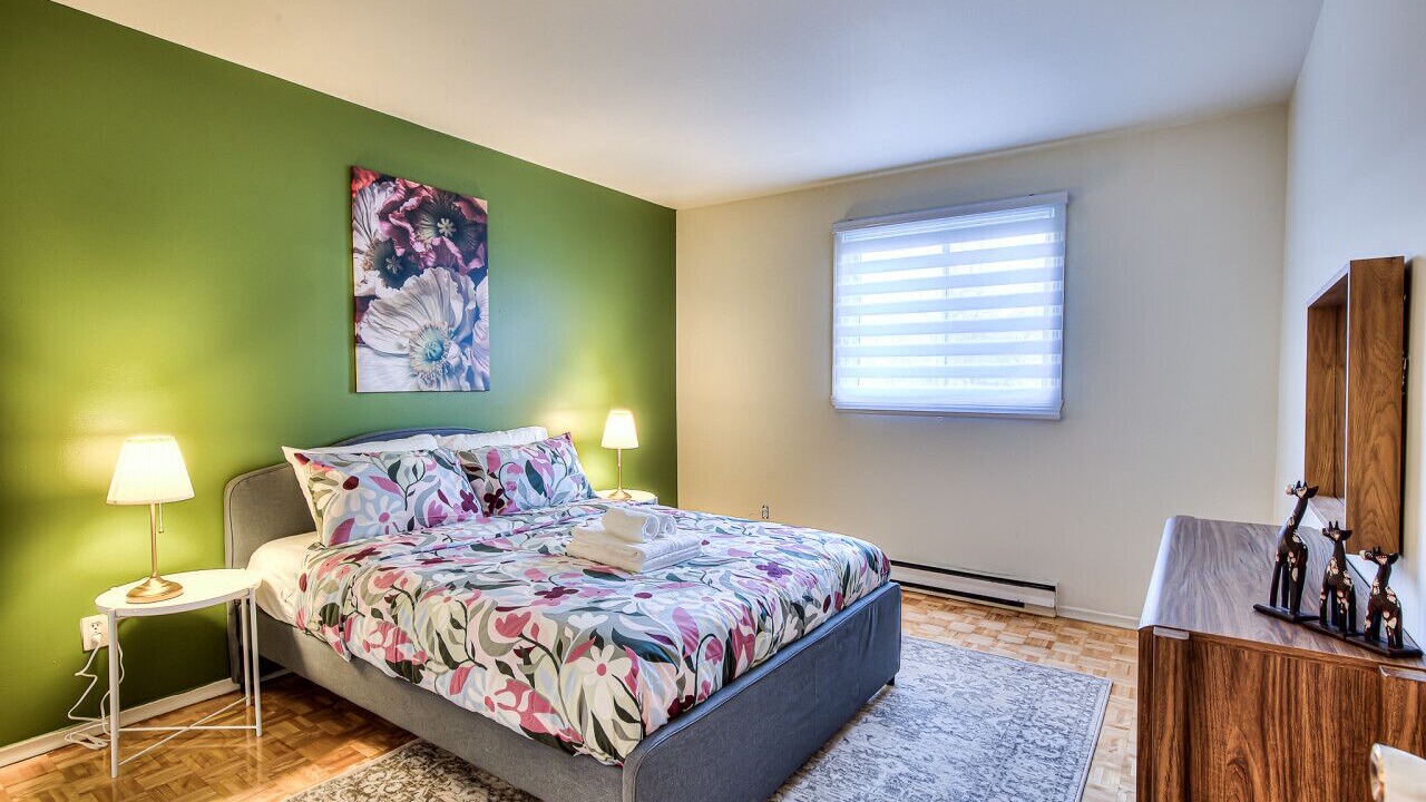 Photo of Bedroom in Pierrefonds-Roxboro