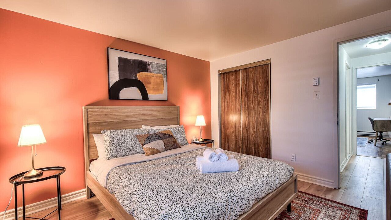 Photo of Bedroom in Pierrefonds-Roxboro