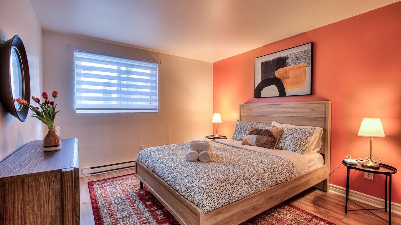 Photo of Bedroom in Pierrefonds-Roxboro