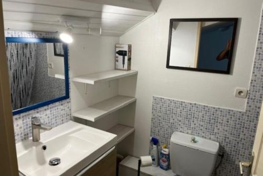 Photo of Bathroom in Le Gue-de-Velluire