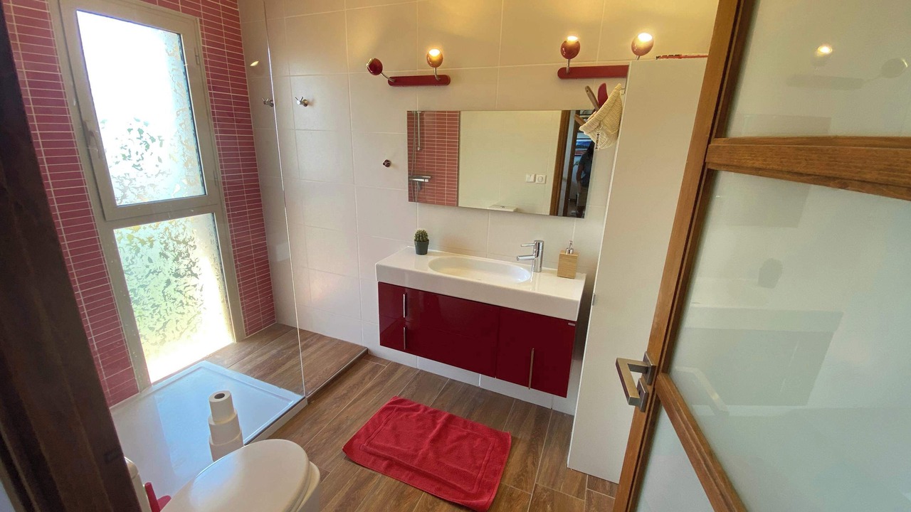 Photo of Bathroom in Colomiers