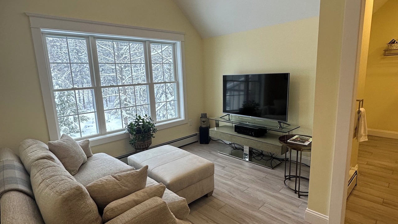 Photo of Livingroom in Orono