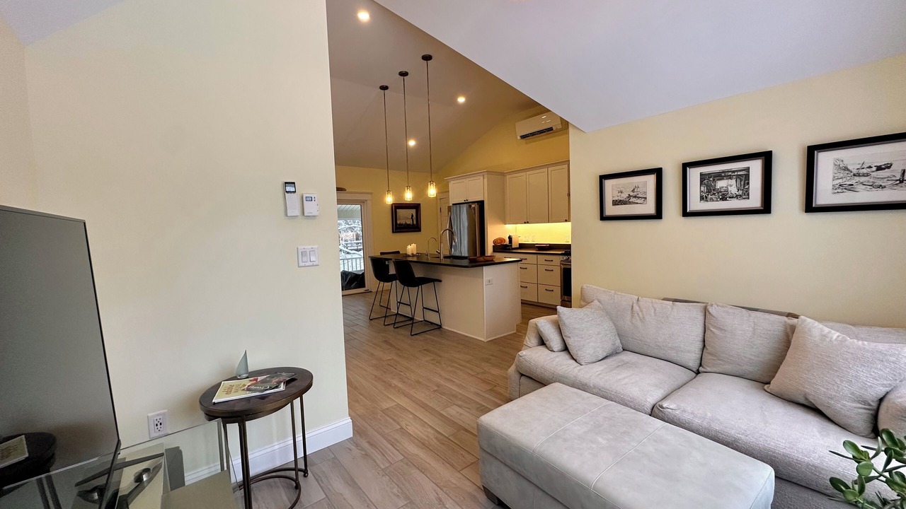 Photo of Livingroom in Orono