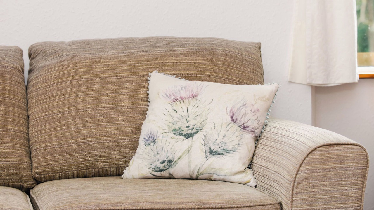 Photo of Livingroom in Glen Urquhart