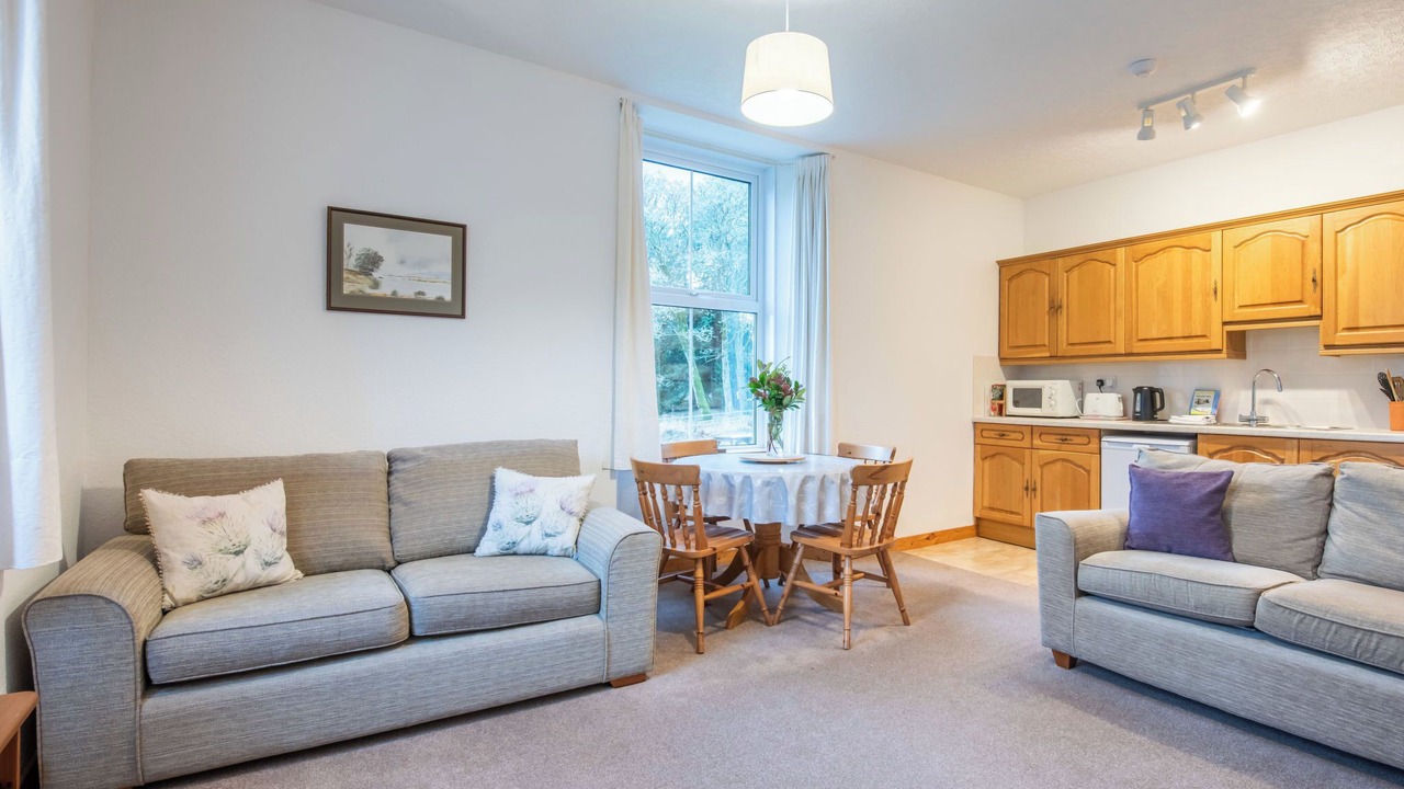 Photo of Livingroom in Glen Urquhart