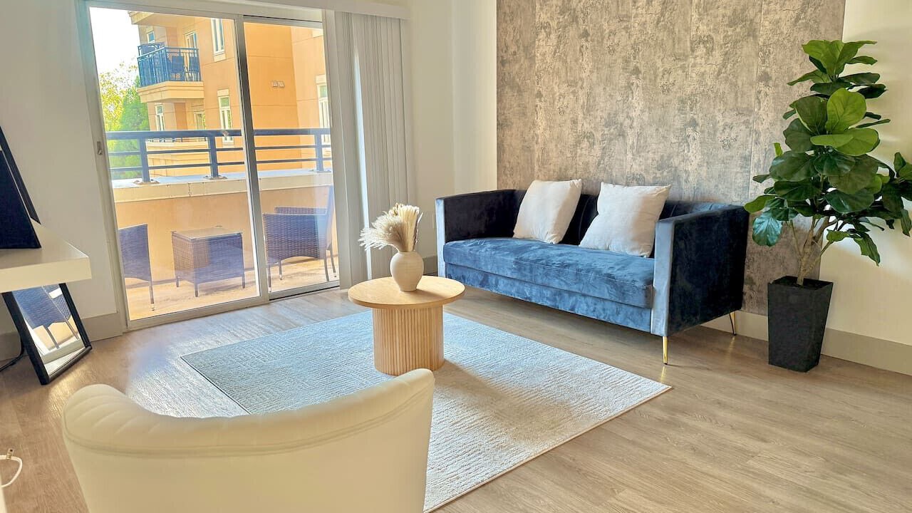 Photo of Livingroom in Charlotte Center City