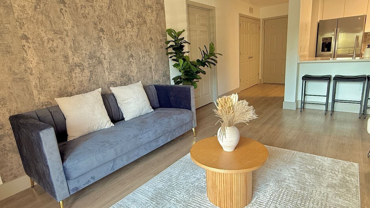 Photo of Livingroom in Charlotte Center City