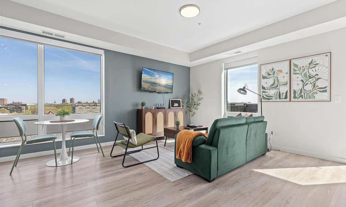 Photo of Livingroom in Lyn-Lake