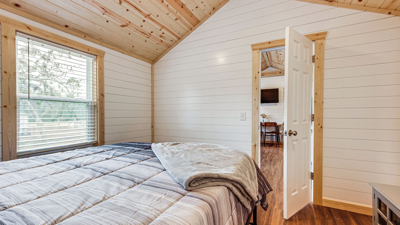 Photo of Bedroom in Perry