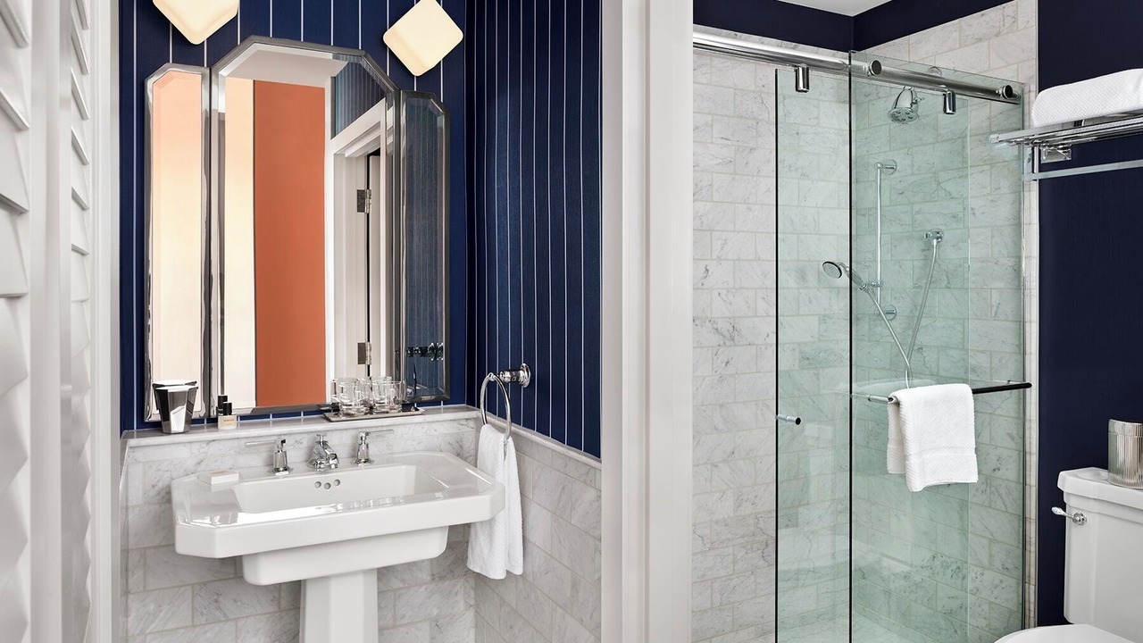 Photo of Bathroom in Chinatown