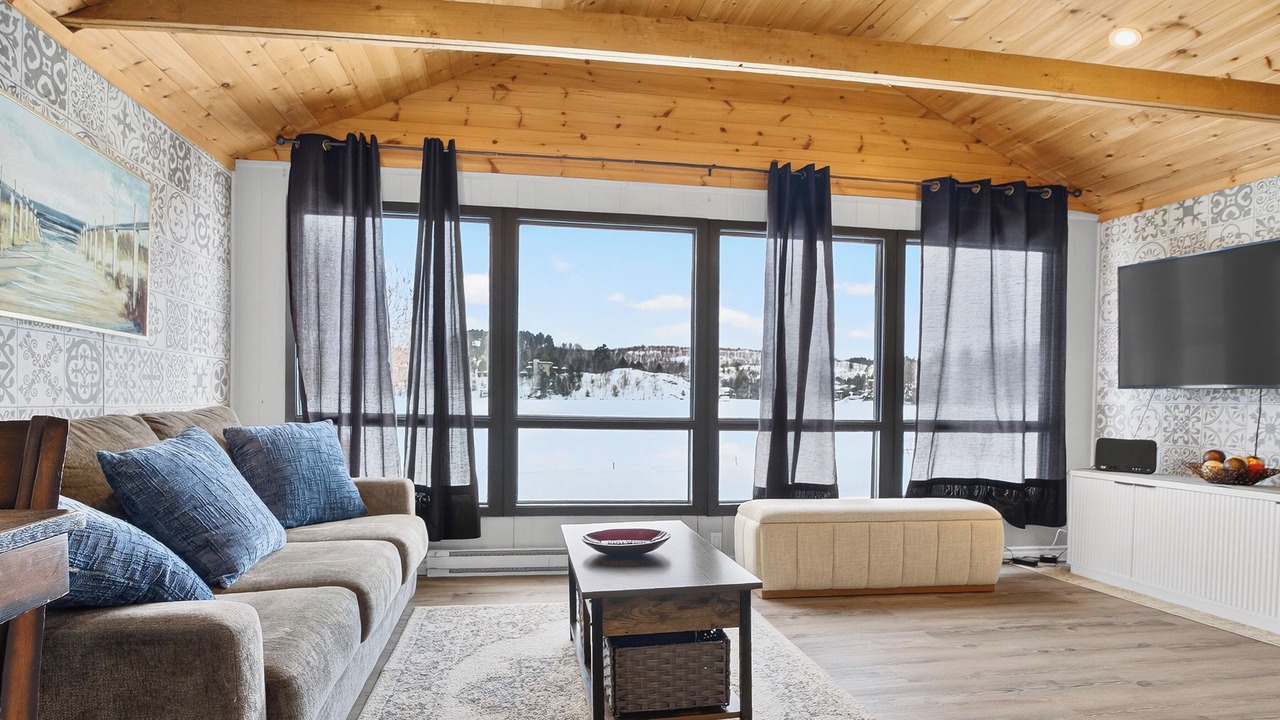 Photo of Livingroom in Sudbury