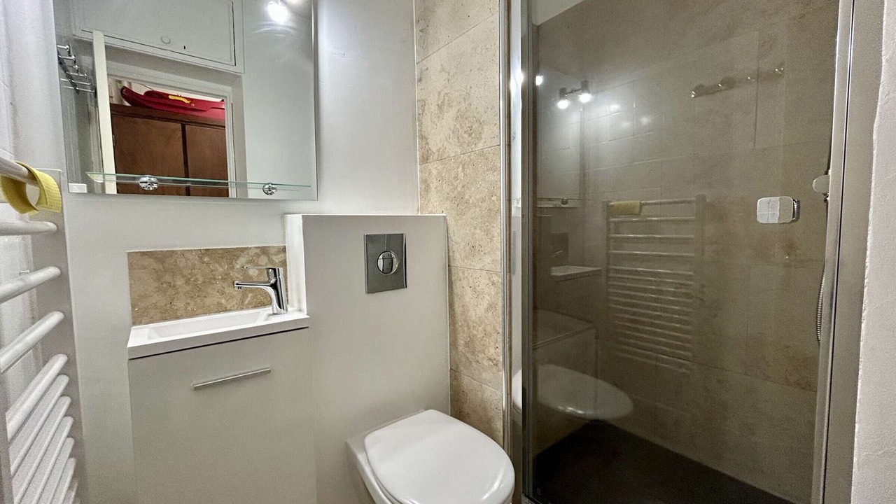 Photo of Bathroom in Saint-Etienne-en-Devoluy