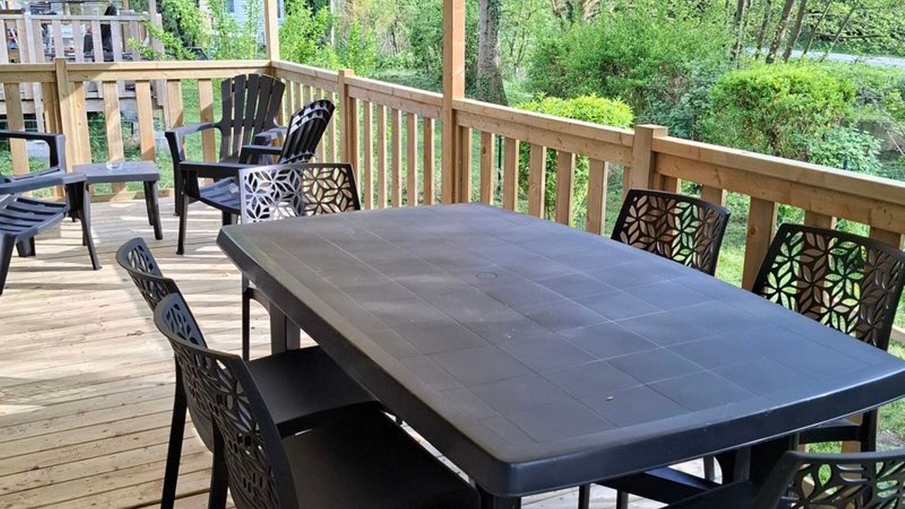 Photo of Outdoor in Long