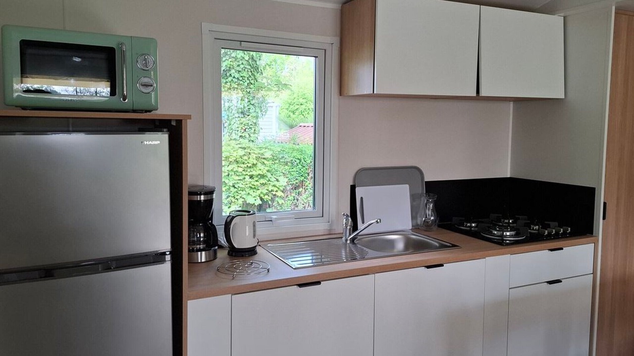 Photo of Kitchen in Long