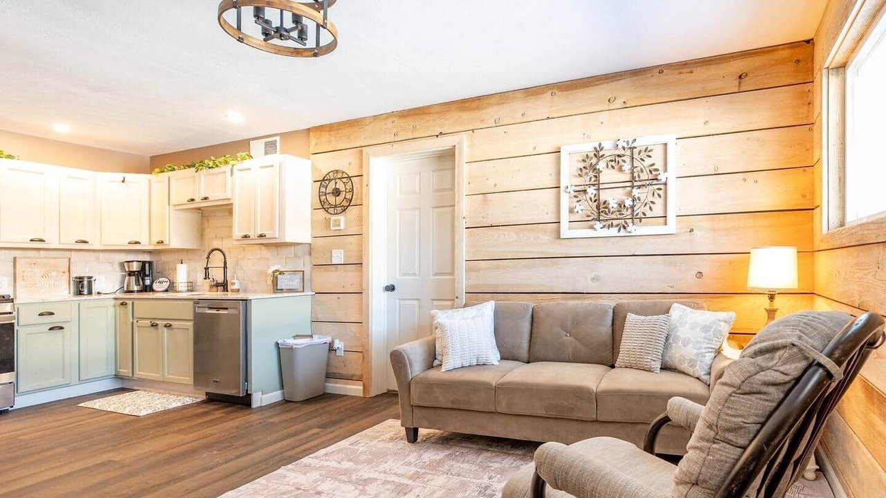 Photo of Bedroom in Conneaut Lakeshore