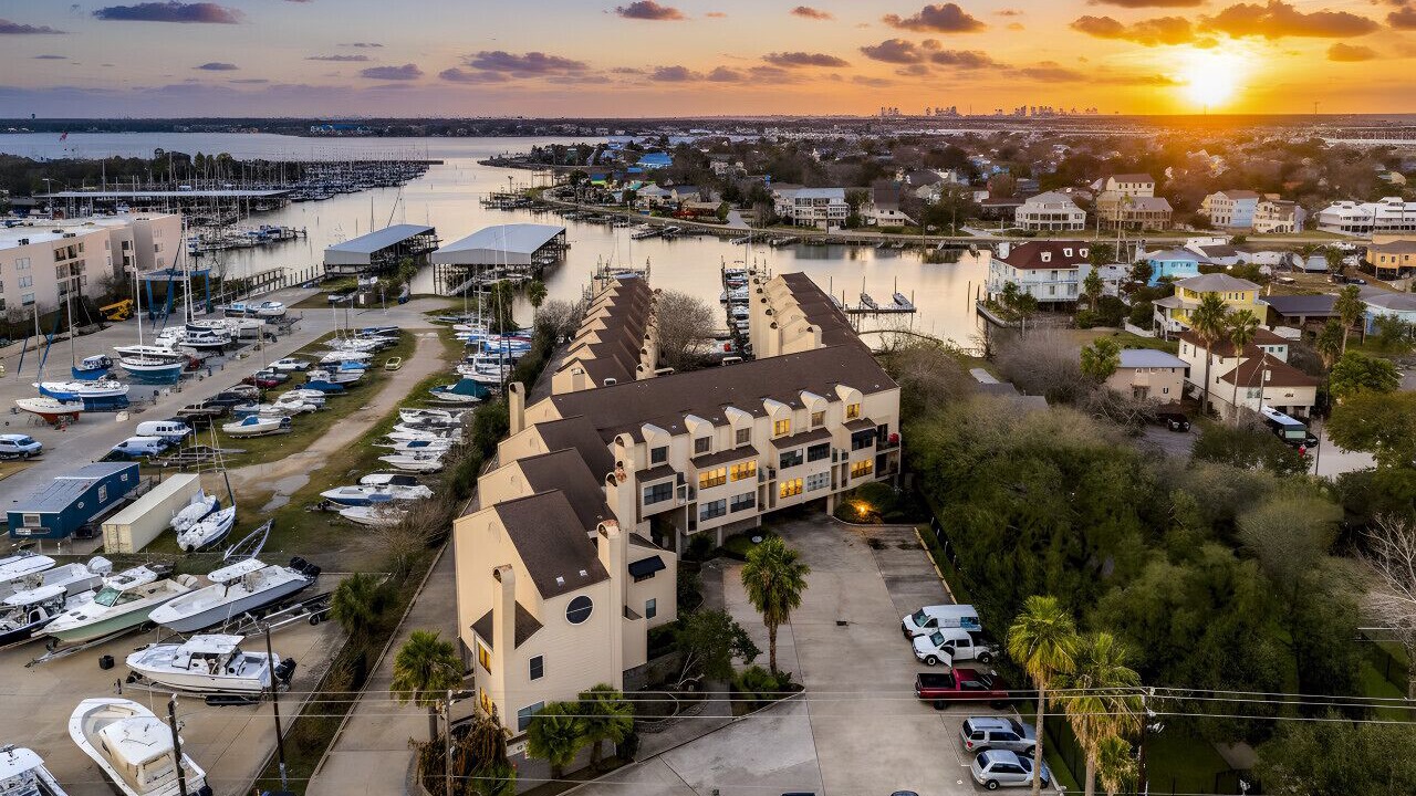 Photo of Others in Clear Lake Shores