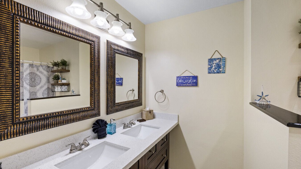 Photo of Bathroom in Clear Lake Shores