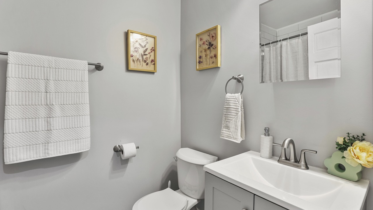 Photo of Bathroom in Worth