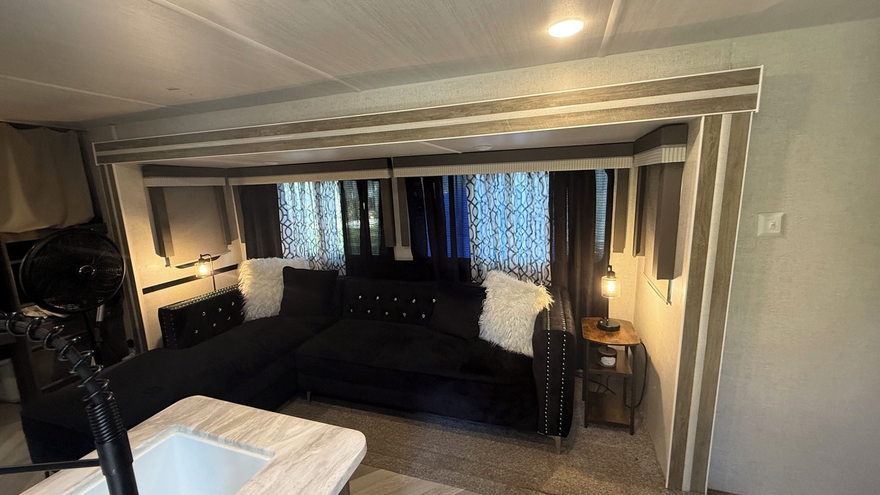 Photo of Livingroom in Nobleton