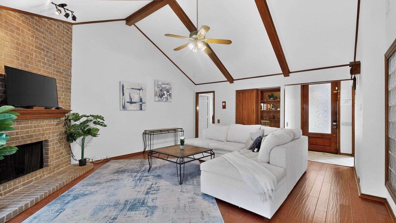 Photo of Livingroom in Plano