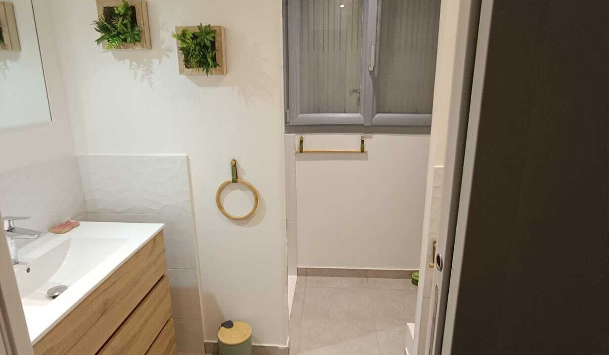 Photo of Bathroom in Challes-les-Eaux